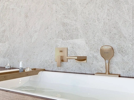 Смеситель для ванны скрытого монтажа со встроенной защитной комбинацией Hansgrohe Metropol шлифованная бронза 32546140
