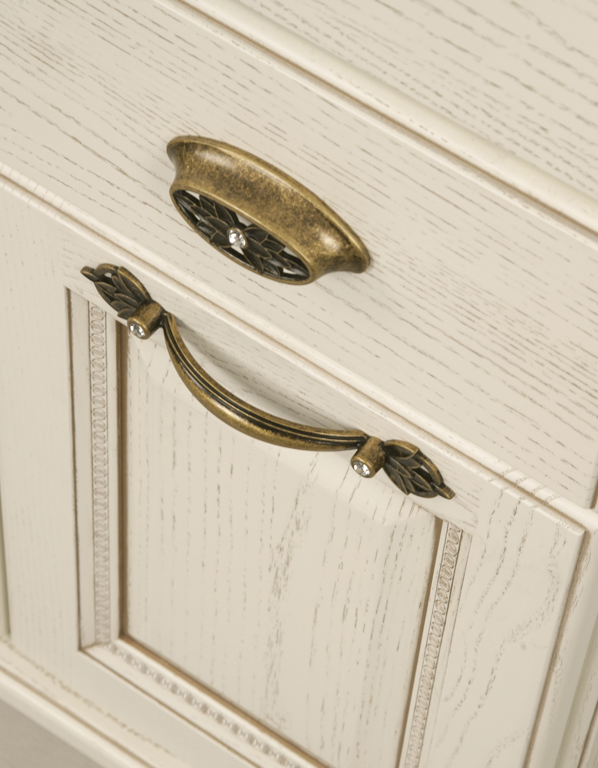 Шкаф-пенал напольный Aquaton Жерона 35 L белое золото 1A158903GEM4L