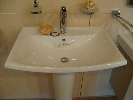 Раковина Jacob Delafon Escale 65 белый E1211-00