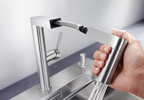 Смеситель для кухни с выдвижным изливом Blanco Panera-S нержавеющая сталь 521547