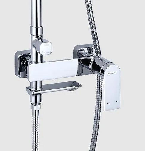 Душевая система со смесителем для ванны Osgard Fendi хром 67050 Душевая система со смесителем для ванны Osgard Fendi хром 67050