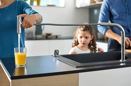 Мойка кухонная с встроенным смесителем Hansgrohe C51-F660-07 77x51 черный 43218000