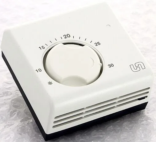 Проводной комнатный терморегулятор НО/НЗ 230В Uni-fitt TA5 белый 331I2000