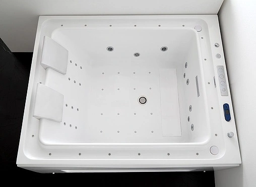 Ванна акриловая с гидромассажем Gemy 185x150 G9268 K