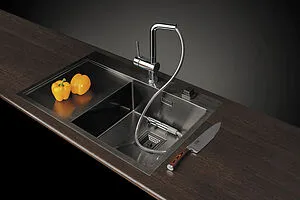 Смеситель для кухни с выдвижным изливом Omoikiri Akashi-S хром OAK-CR-35-S, 4