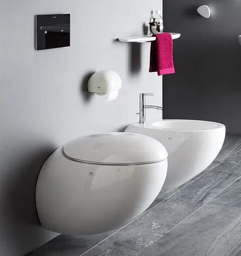 Унитаз подвесной безободковый Laufen Alessi One Rimless c покрытием LCC белый 8.2097.1.400.000.1