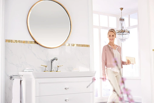 Смеситель для раковины Hansgrohe Metropol Classic 160 хром/золото 31331090