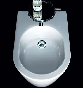 Биде подвесное Laufen Kartell белый 8.3033.1.000.302.1 Биде подвесное Laufen Kartell белый 8.3033.1.000.302.1, 4