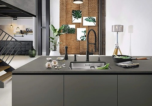 Смеситель для кухни с выдвижным изливом Blanco Catris-S чёрный матовый 525793