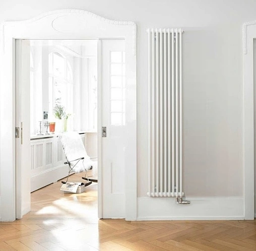 Радиатор стальной трубчатый Zehnder Charleston Completto 2180/12 V001½&quot; Ral 9016