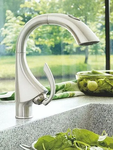 Смеситель для кухни с выдвижным изливом Grohe K4 хром 33782000 Смеситель для кухни с выдвижным изливом Grohe K4 хром 33782000