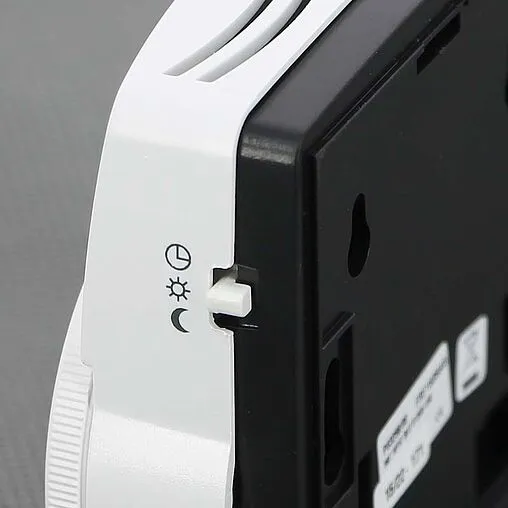 Проводной комнатный терморегулятор НЗ 230В WATTS WFHT-Basic + белый 10021100