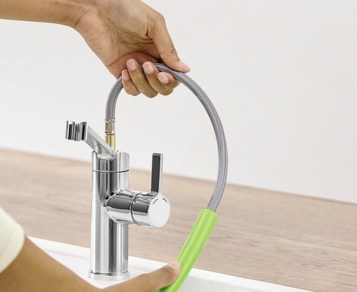 Смеситель для кухни с гибким изливом Blanco Viu-S 4 цветных съемных шланга хром/чёрный/зелёный/оранжевый/желтый 524813