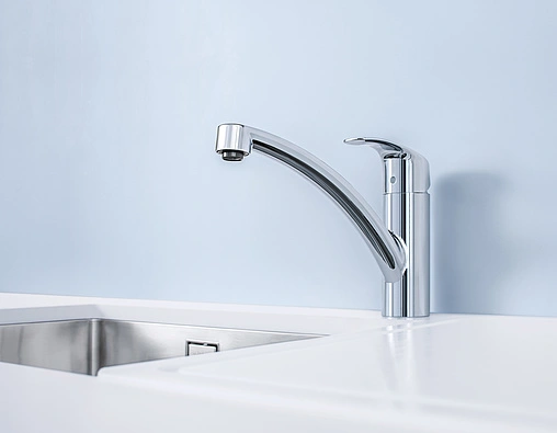 Смеситель для кухни Grohe Eurosmart хром 30260002