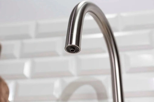 Смеситель для кухни Omoikiri Akita нержавеющая сталь 4994086