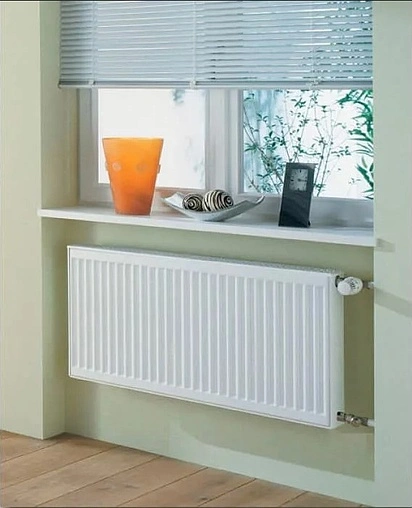 Радиатор стальной панельный Brugman Profil-K тип 11 300 x 900 мм FEK110300901NBY