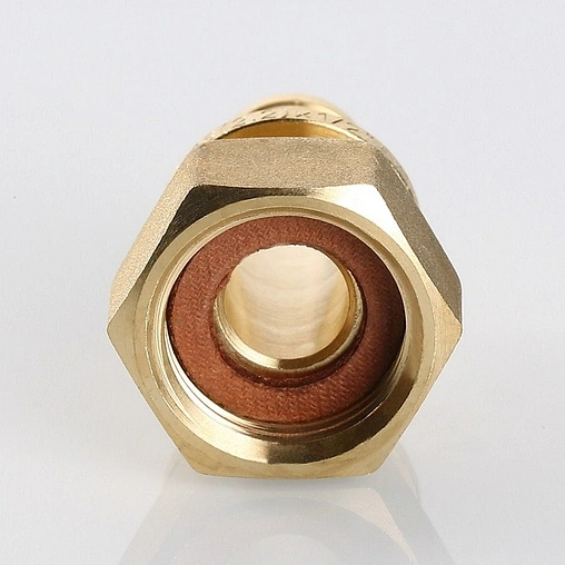 Муфта аксиальная с накидной гайкой 20мм x ½"нг Valtec VTm.422.BG.002004 Муфта аксиальная с накидной гайкой 20мм x ½"нг Valtec VTm.422.BG.002004