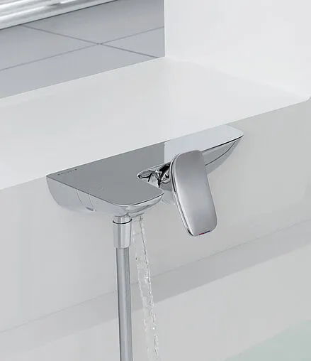 Смеситель для ванны Kludi Ambienta хром 534450575 Смеситель для ванны Kludi Ambienta хром 534450575