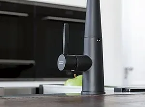 Смеситель для кухни с выдвижным изливом Franke Icon чёрный матовый 115.0625.190 Смеситель для кухни с выдвижным изливом Franke Icon чёрный матовый 115.0625.190, 4