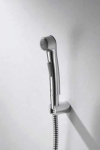 Гигиенический душ с держателем Bravat хром D91112CP-RUS