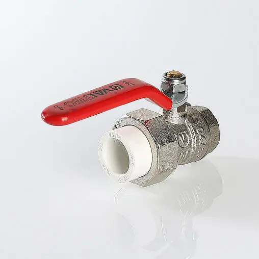 Кран шаровый с переходом на пп трубу 40мм x 1¼"в Valtec VTp.742.0.04007