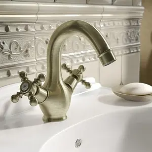 Смеситель для раковины IDDIS Sam бронза SAMBR00i01 Смеситель для раковины IDDIS Sam бронза SAMBR00i01, 3