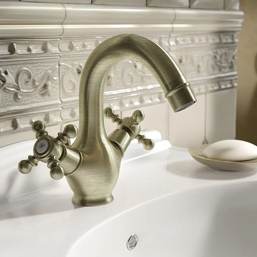 Смеситель для раковины IDDIS Sam бронза SAMBR00i01