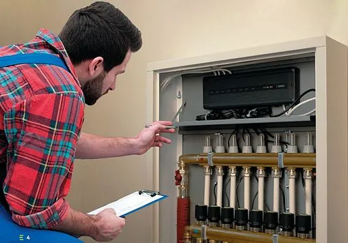 Центр коммутации проводной 8 зон НЗ 230В ENGO CONTROLBOX ECB8-230