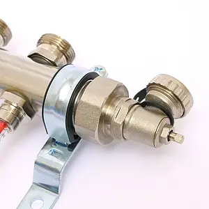 Группа коллекторная с расходомерами 6 отводов 1&quot;н/н x ¾&quot;ек Uni-fitt 455W4306, 4