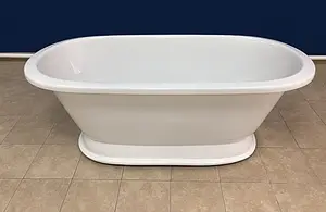 Ванна отдельностоящая из искусственного камня Esse Devon 174.5x79.5 белый EDEV1745 Ванна отдельностоящая из искусственного камня Esse Devon 174.5x79.5 белый EDEV1745, 3