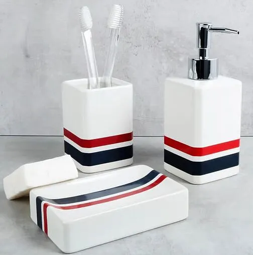 Дозатор для жидкого мыла Fixsen Tomy белый/с рисунком/хром FX-231-1