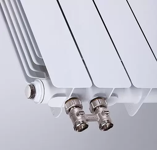 Радиатор биметаллический 8 секций нижнее левое подключение Rifar Base Ventil 500 RBVL50008