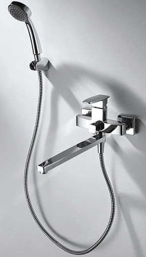 Смеситель для ванны с длинным изливом Bravat Riffle хром F672106C-LB