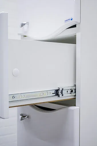 Шкаф-пенал напольный Айсберг Волна 30 R белый DA1006P