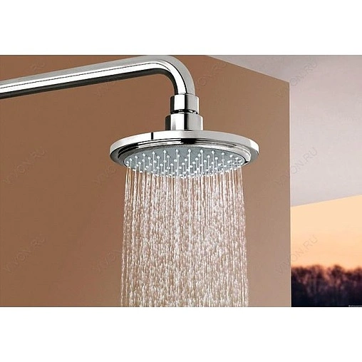 Лейка верхнего душа с настенным креплением Grohe Euphoria Cosmopolitan 180 хром 26072000 Лейка верхнего душа с настенным креплением Grohe Euphoria Cosmopolitan 180 хром 26072000