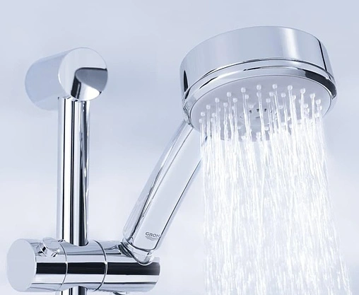 Лейка ручного душа Grohe Tempesta New Cosmopolitan 100 III хром 27574002 Лейка ручного душа Grohe Tempesta New Cosmopolitan 100 III хром 27574002