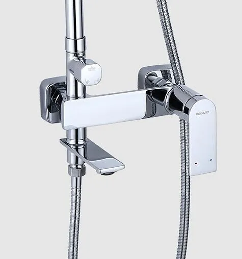 Душевая система со смесителем для ванны Osgard Fendi хром 67050 Душевая система со смесителем для ванны Osgard Fendi хром 67050