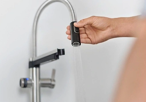 Смеситель для кухни с подключением к фильтру и выдвижным изливом Blanco Evol-S Pro нержавеющая сталь 526276