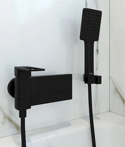 Смеситель для ванны IDDIS Slide чёрный матовый SLIBL00i02