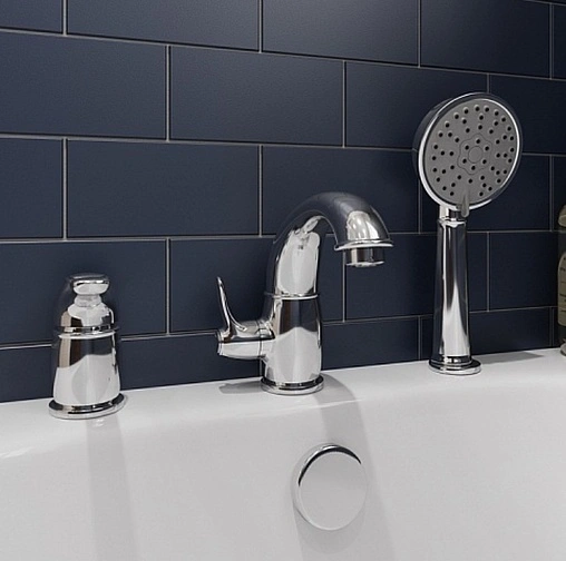 Смеситель на борт ванны на 3 отверстия IDDIS Oldie хром OLDSB30i07