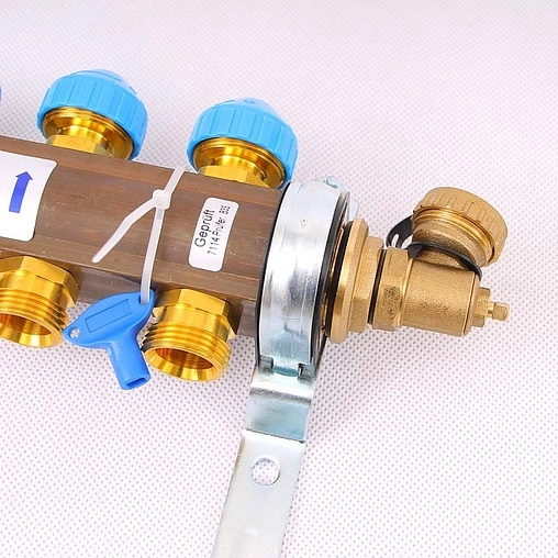 Группа коллекторная без расходомеров 3 отвода 1&quot;в/в x ¾&quot;ек Watts HKV 10004174