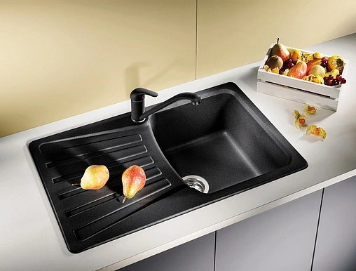 Смеситель для кухни Blanco Daras Silgranit чёрный матовый 526233