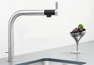 Смеситель для кухни Blanco Vonda нержавеющая сталь/чёрный 518437 Смеситель для кухни Blanco Vonda нержавеющая сталь/чёрный 518437, 4