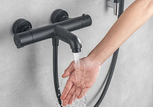 Термостат для ванны Aquatek Вега чёрный матовый AQ1043MB Термостат для ванны Aquatek Вега чёрный матовый AQ1043MB