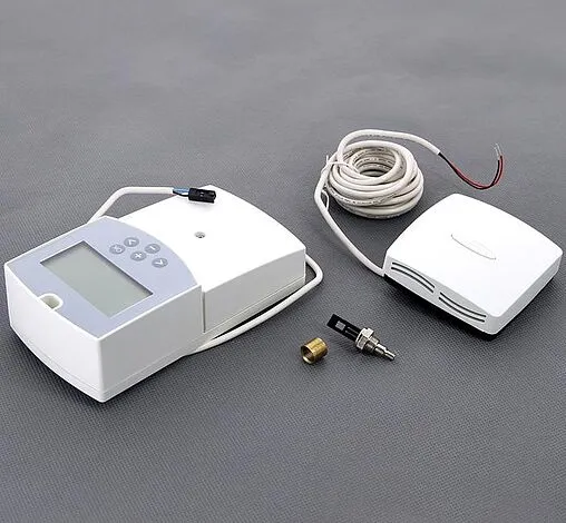 Погодозависимый контроллер для смесительных узлов 230В WATTS CC-HС Climatic Control-HС 10021172