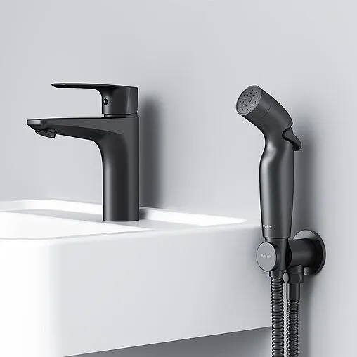 Смеситель для раковины с гигиеническим душем Am.Pm Gem чёрный матовый F90A03022 Смеситель для раковины с гигиеническим душем Am.Pm Gem чёрный матовый F90A03022