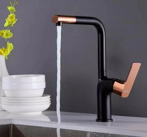 Смеситель для кухни Lemark Ursus чёрный/золото LM7205BLR