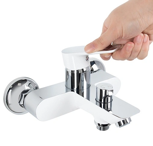 Смеситель для ванны IDDIS Cloud белый/хром CLOSB02i02WA