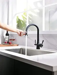 Смеситель для кухни с подключением к фильтру Lemark Comfort чёрный матовый LM3075BL, 3