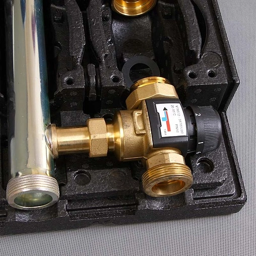 Насосный модуль с термостатическим смесительным клапаном 1½&quot;н х 1&quot;в WATTS HKF25 10027565 без насоса